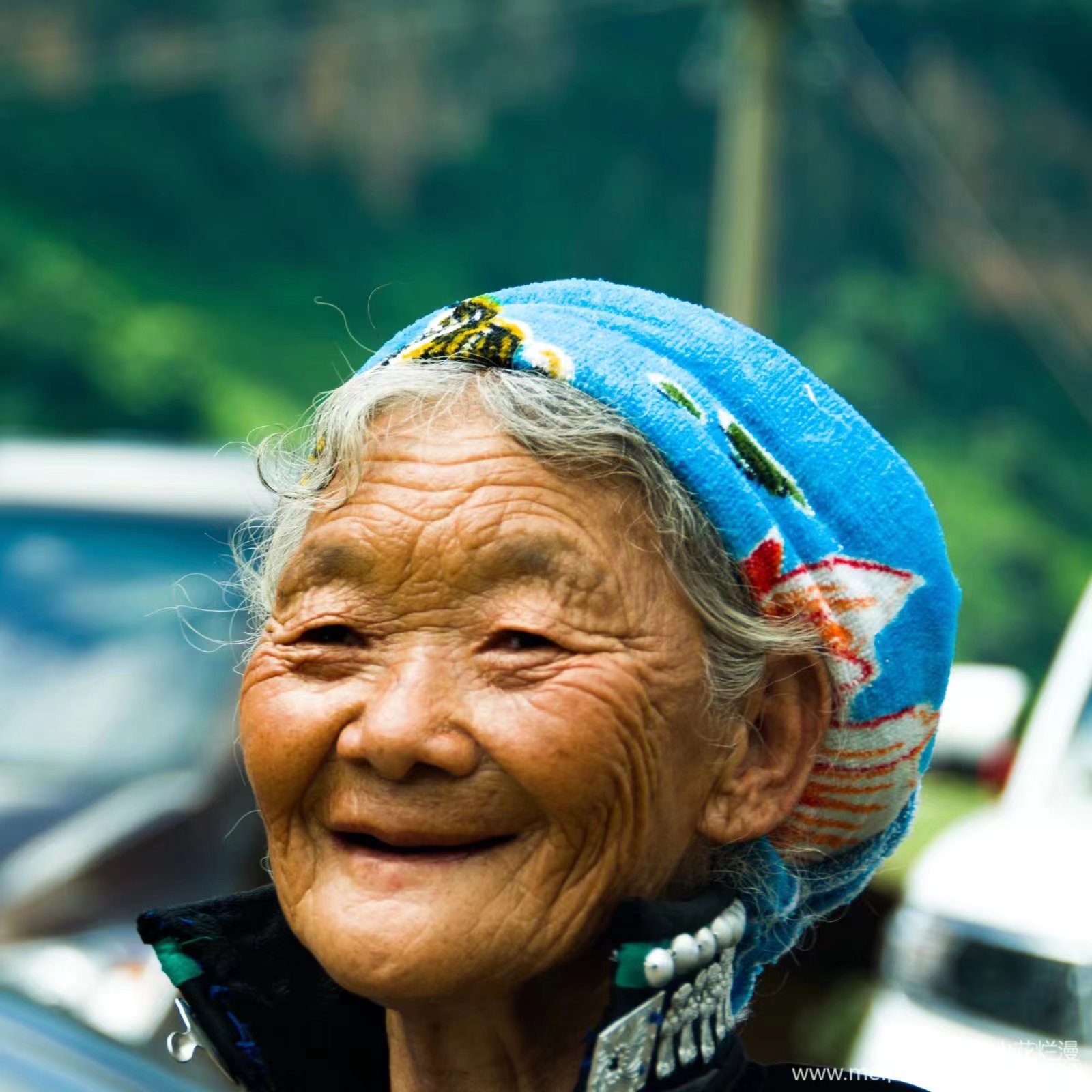 民族服饰 7